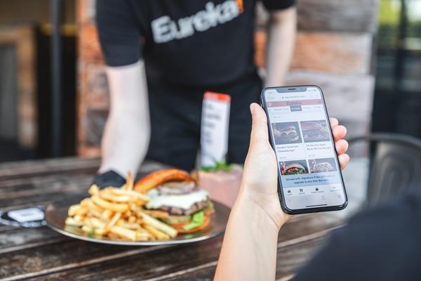 SnapnTab tableside ordering from phone